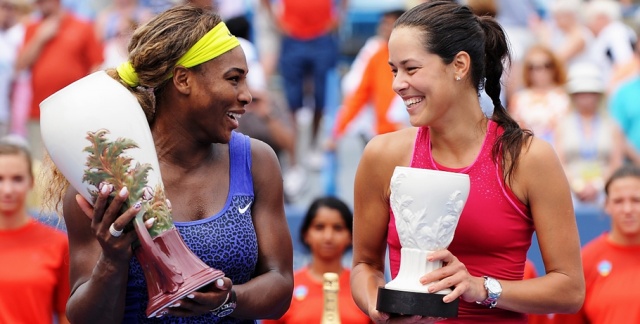 Serena Williams in Ana Ivanović bosta otvorili turnir v Singapurju.